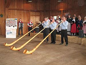 Swiss Alphorn players